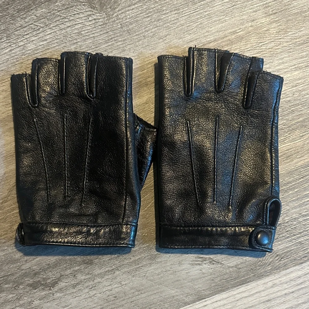 Women’s Black Leather Fingerless Gloves Size Small